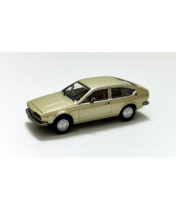 Premium ClassiXXs 870426 – Alfa Romeo Alfetta GT, Verde metallizzato – 1:87